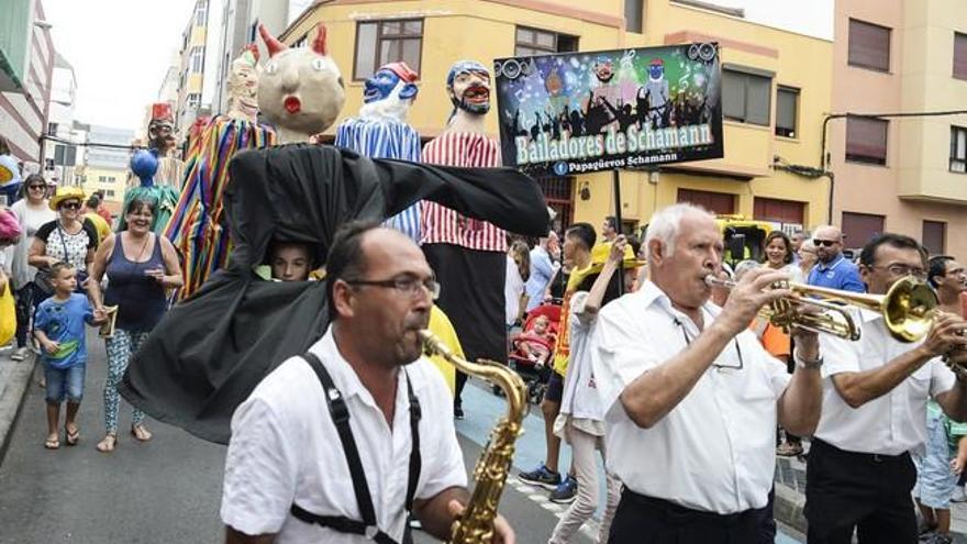 Encuentro de papagüevos en las Fiestas de El Pilar