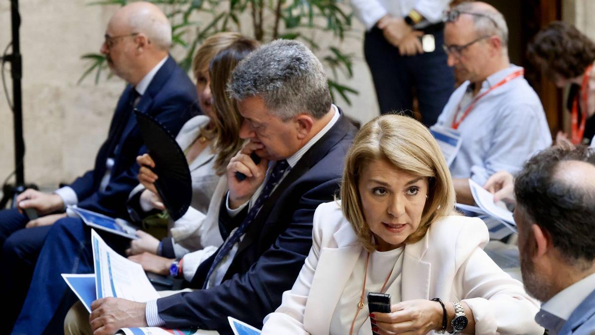 Susana Camarero, el viernes, durante la presentación de los presupuestos de la Generalitat.