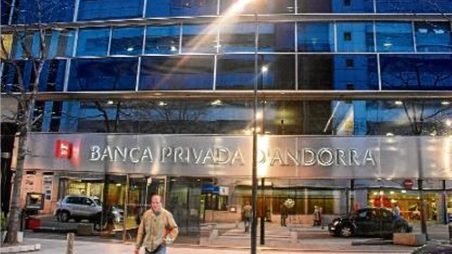 Instal·lacions de la Banca Privada d&#039;Andorra, just davant de la seu del govern andorrà.