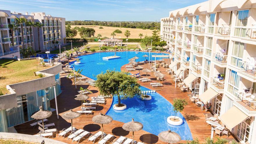 Compra de hoteles en Mallorca: Zafiro adquiere el hotel Eix Alzinar Mar en Can Picafort