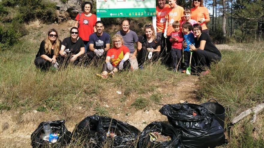 Un grup de  treballadors  del Consell del Berguedà reivindica el dret a treballar el 12 d&#039;octubre