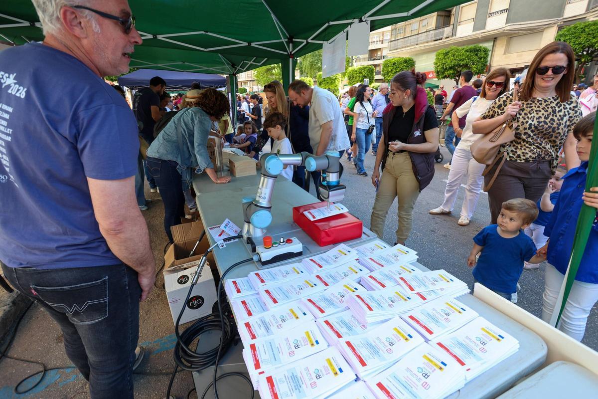 Más de 20.000 personas reivindican el futuro del valenciano en la 'Trobada' de la Ribera