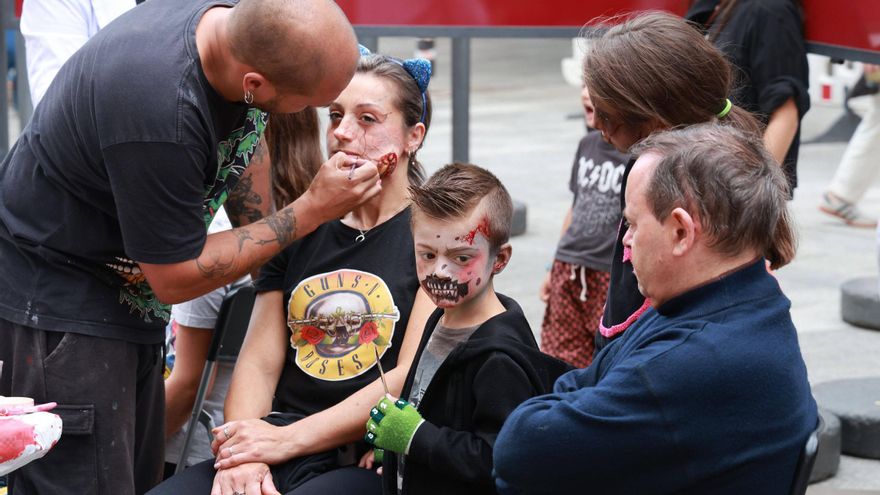 Un ejército de zombis «invade» el centro de Vigo