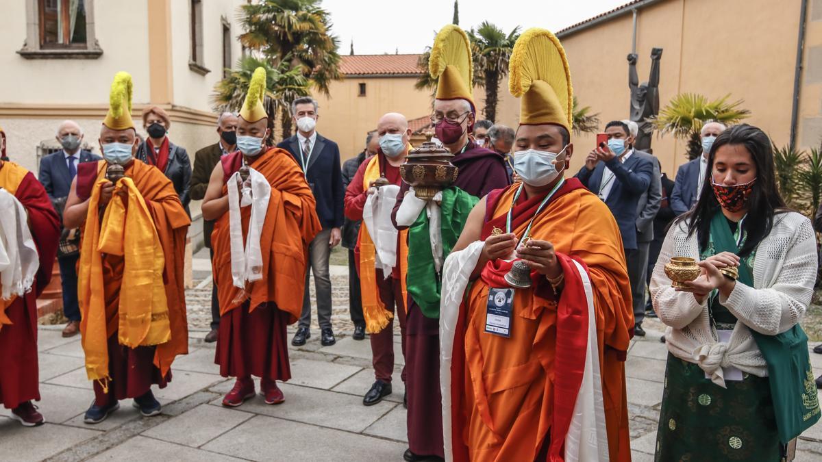 Visita de la delegación nepalí a Cáceres el pasado mes de abril.