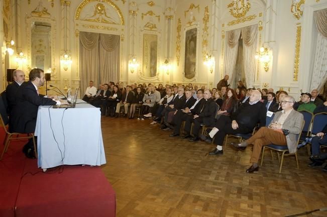 CONFERENCIA DE RAFEAEL ROBAINA NUEVO RECOTOR DE ...