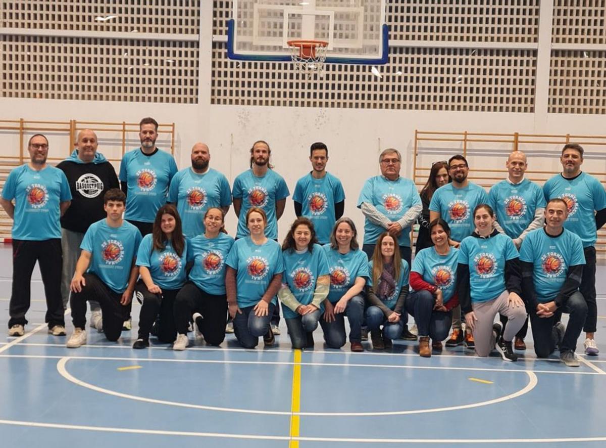 Voluntarios del Torneo PDV de baloncesto 2024. | PDV