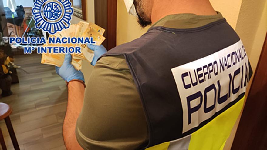 Cae un grupo criminal tras introducir hasta 130.000 euros en billetes falsos en Andalucía