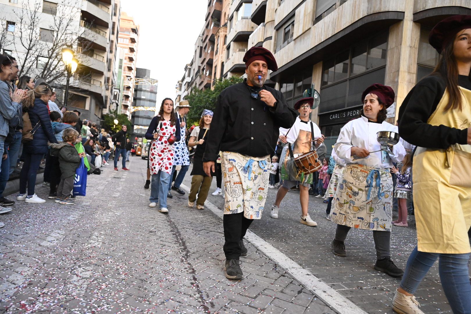 Desfile de collas y carros