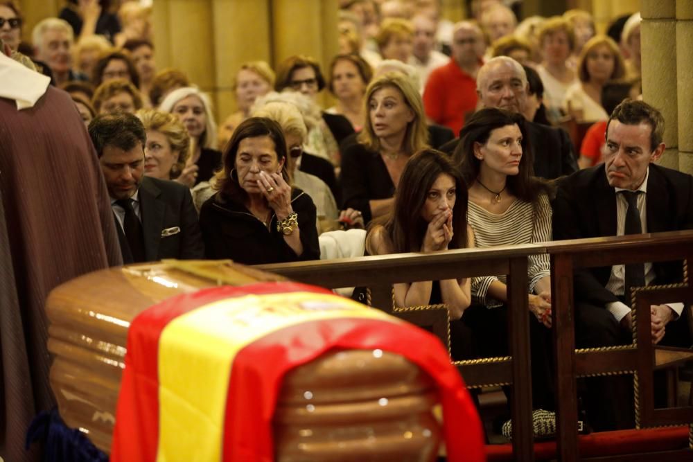 Funeral de Arturo Fernández: Emoción para despedir al chatín de la Puerta de la Villa