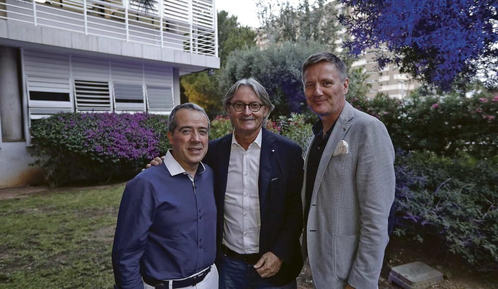 Antonio Vázquez (C&A); Monti Galmés (Robison Hotel) y Michael Blum (Blueconnect).