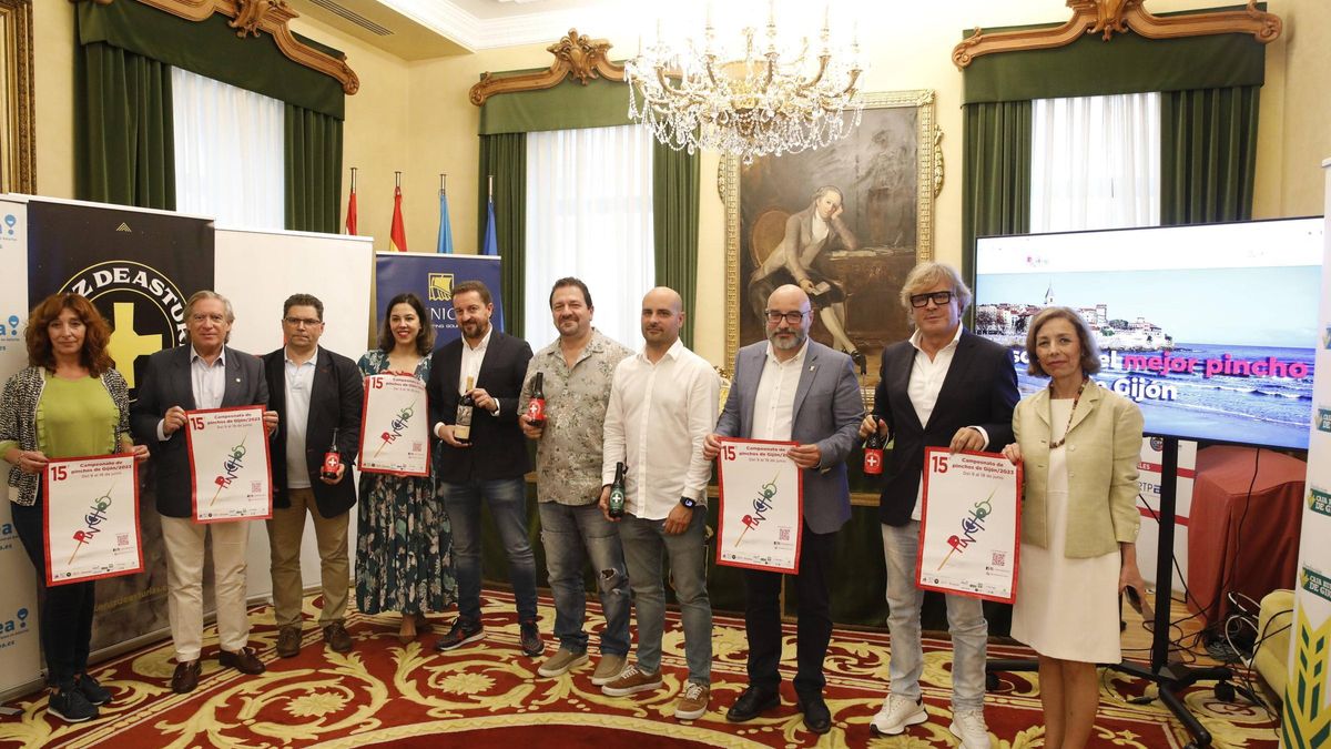 Presentación de Gijón de pinchos en el Ayuntamiento de Gijón