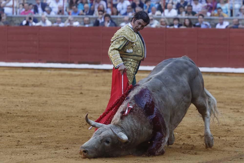 Pinceladas de Finito en la segunda de feria