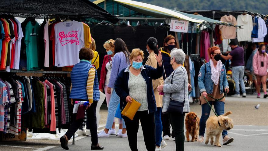 O Grove recupera su mercadillo