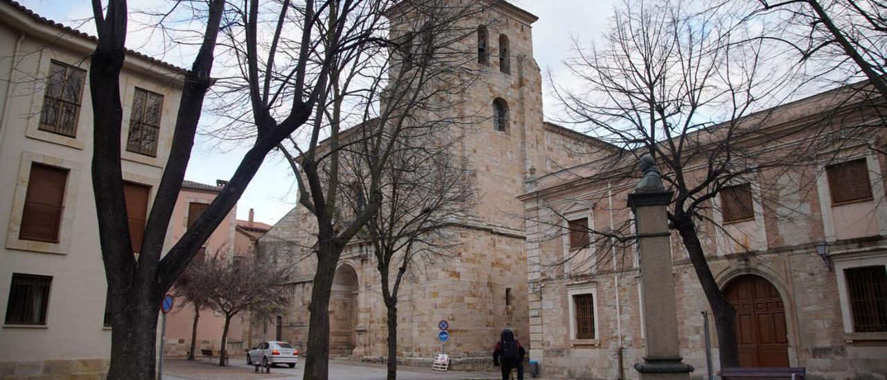 Plaza de Fray Diego de Deza, en pleno corazón del Casco Histórico.