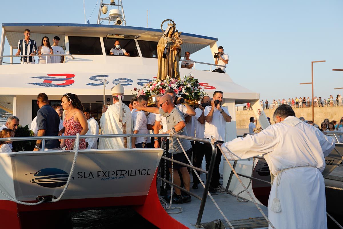 Procesión marinera en Ibiza.