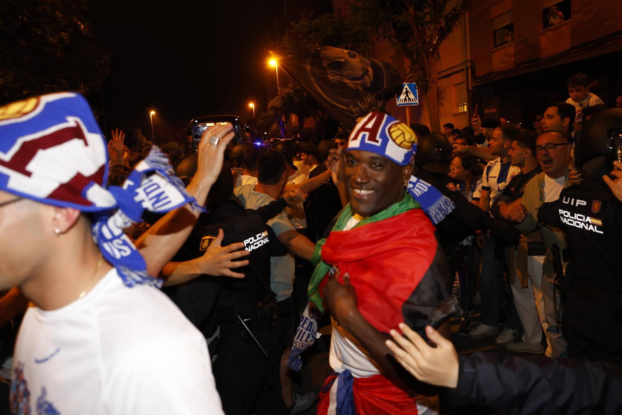 EN IMÁGENES: Locura en las calles de Avilés por el ascenso