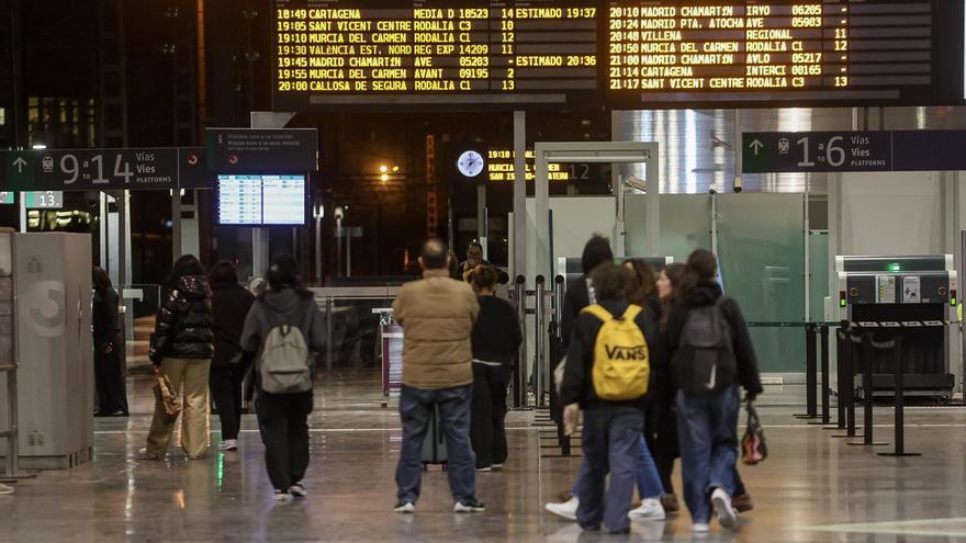 De Alicante a València en AVE...parando en Albacete