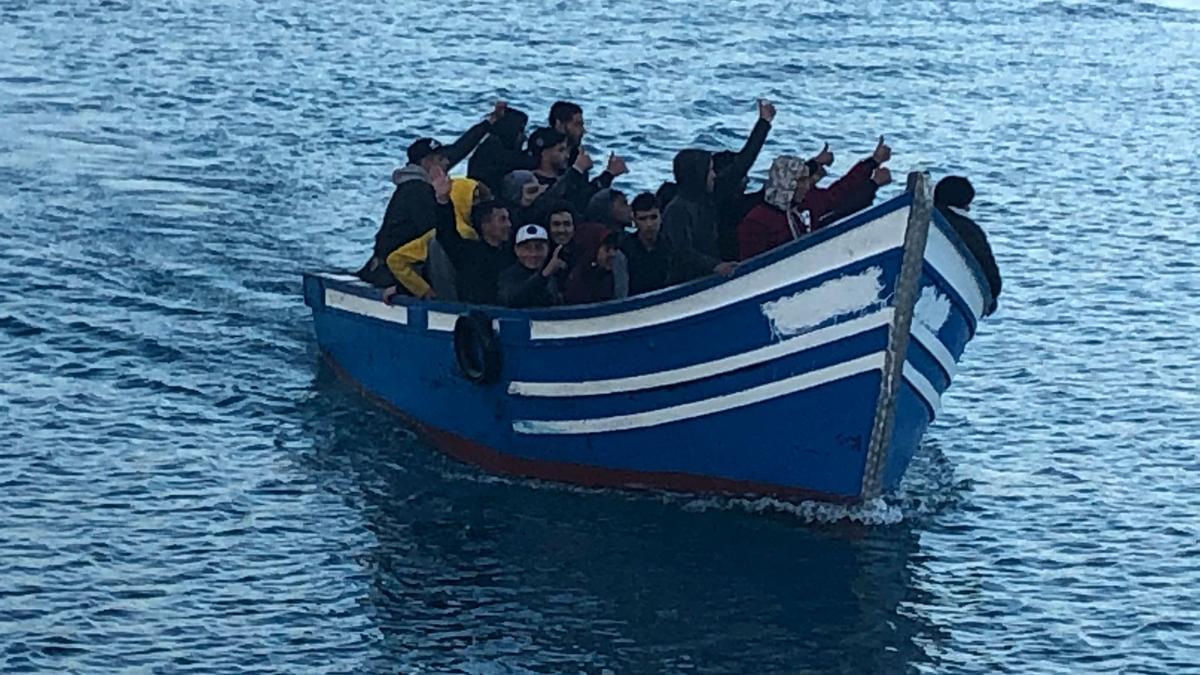 Llegan 25 migrantes a La Graciosa (19/03/21)