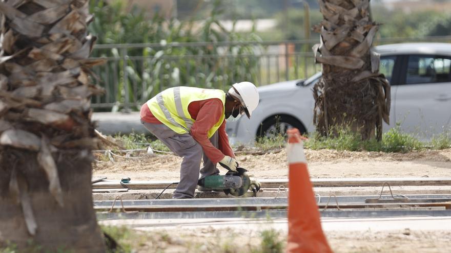 Los extranjeros absorben el aumento del paro en Castellón