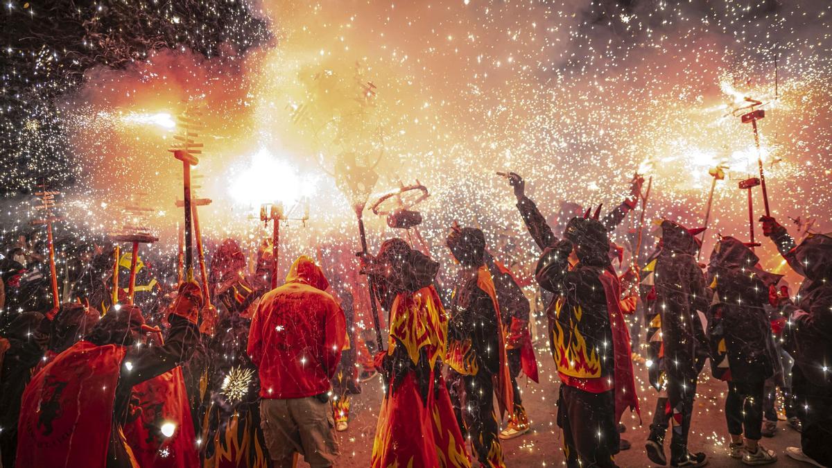 Así de espectacular fue el 'Correfoc' 2023 de las fiestas de Gràcia