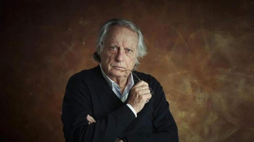 PP Proposes Gold Medal of Tenerife for Author Alberto Vázquez-Figueroa