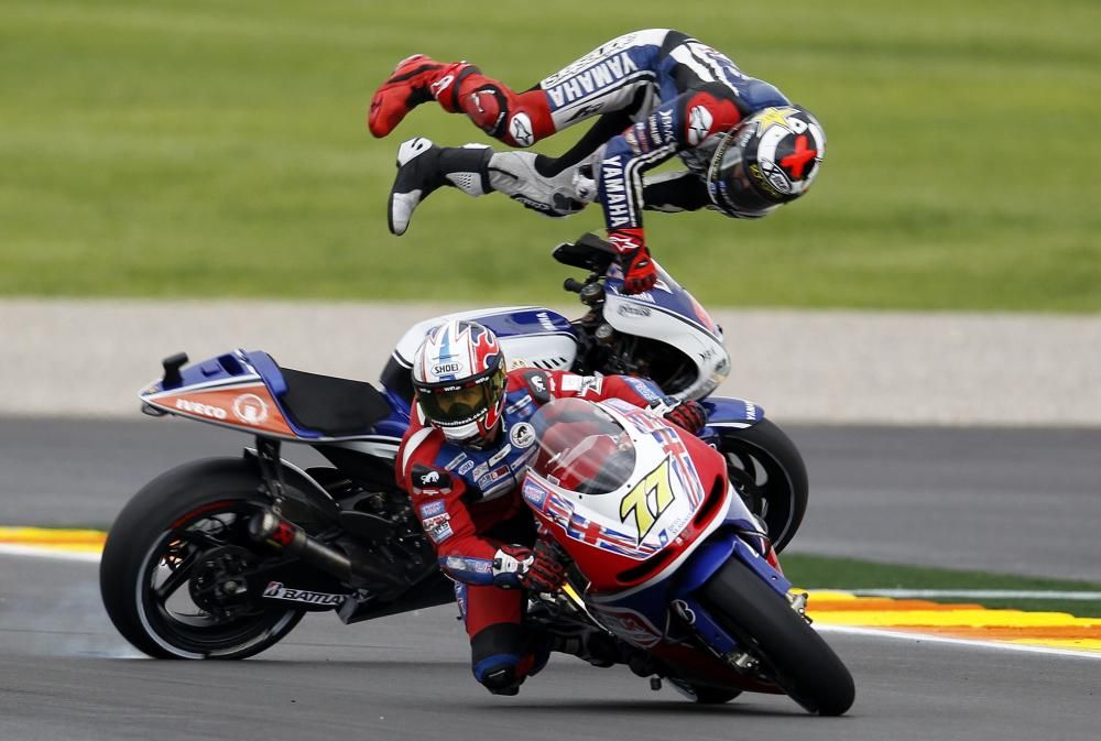 Las caídas, al igual que para otros pilotos, fueron una constante en la carrera de Lorenzo, que le privaron de victorias y de, probablemente, algún título mundial más, como el de 2009.