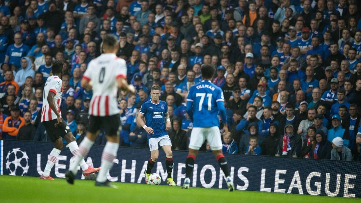 Imagen del duelo disputado en el Ibrox Park