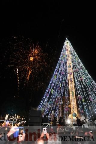 Encendido del Gran Árbol de Navidad de la Plaza Circular de Murcia