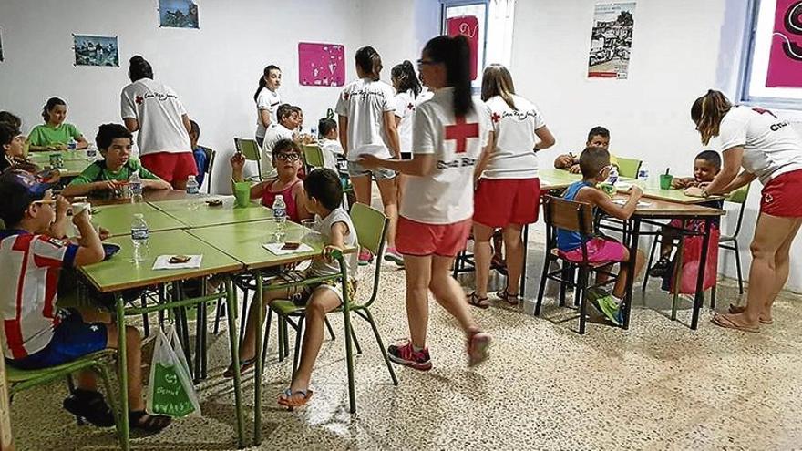 Cruz Roja atiende a 20 niños en el campamento de verano