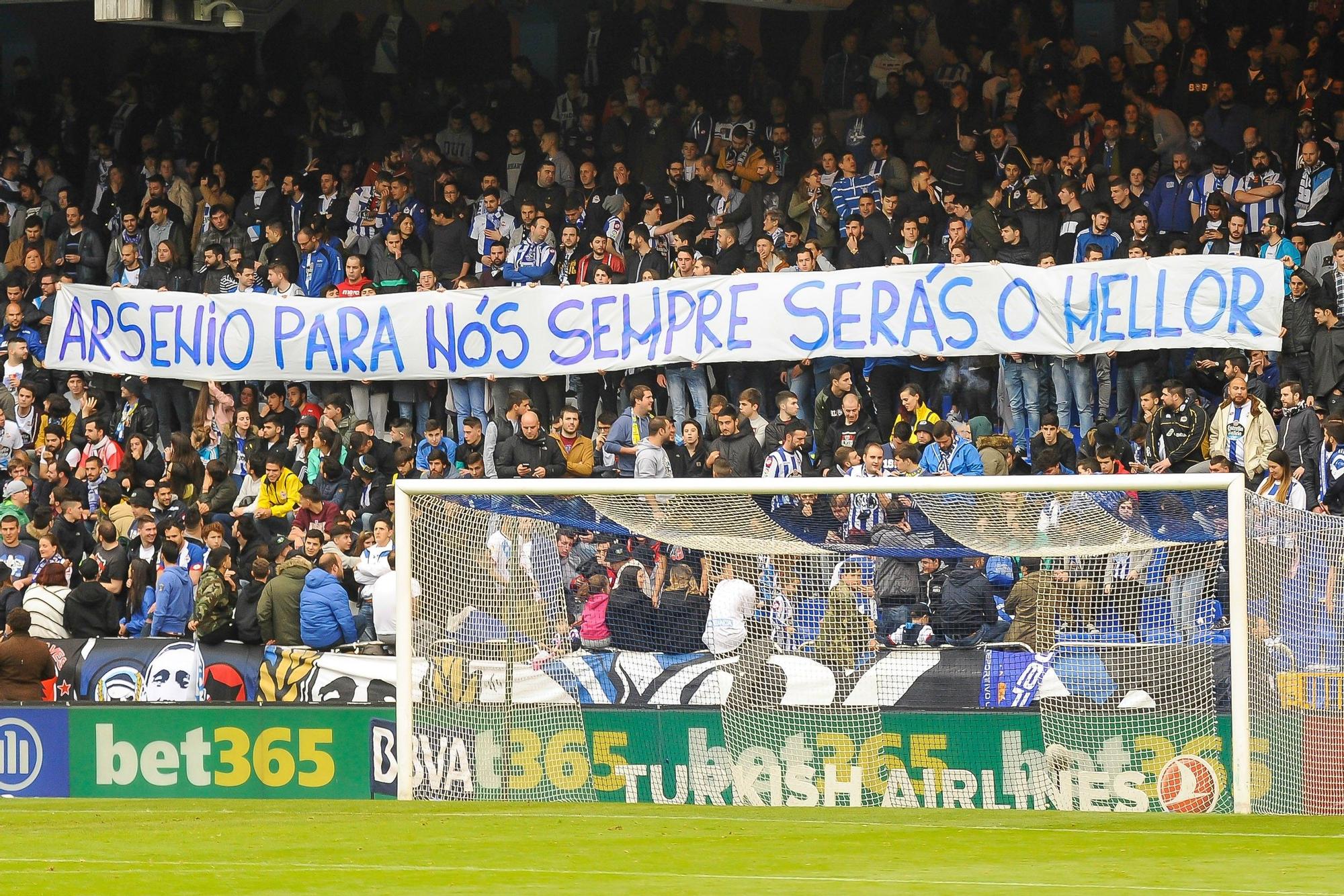Homenaje a Arsenio Iglesias en el estadio de Riazor en 2016