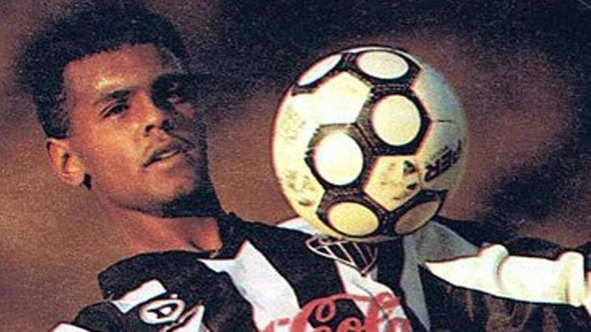 Moacir con la camiseta del Atletico Mineiro