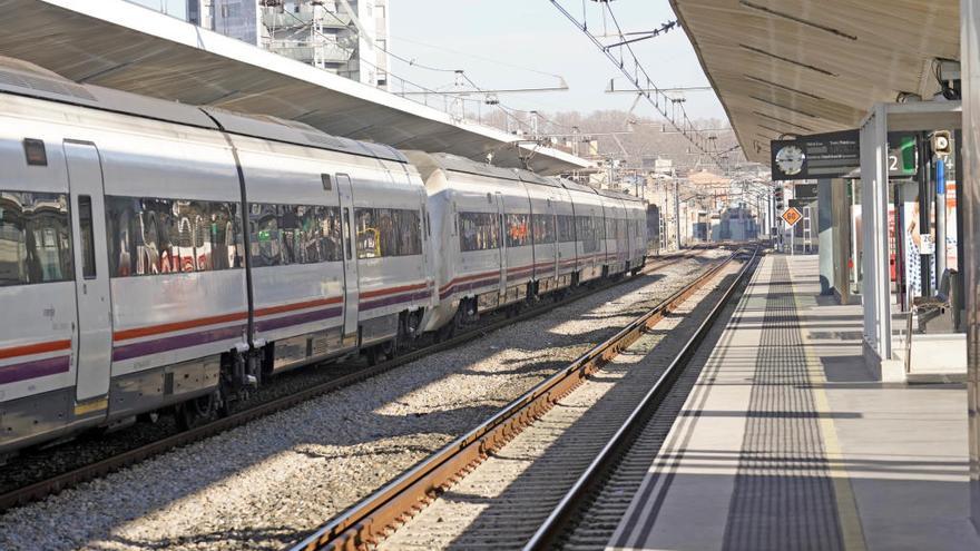 Retards a la R11 entre Maçanet i Figueres