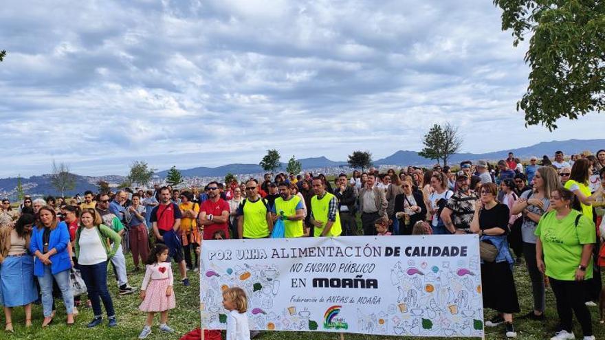 Educación sanciona dos veces al catering de Moaña que sacó a la calle a las Anpas