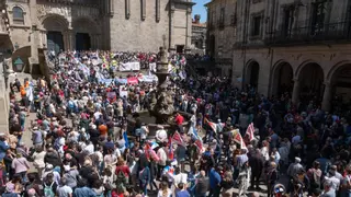 Galicia sae á rúa para reivindicar a oportunidade de vivir na lingua propia: "En galego, aquí e agora"
