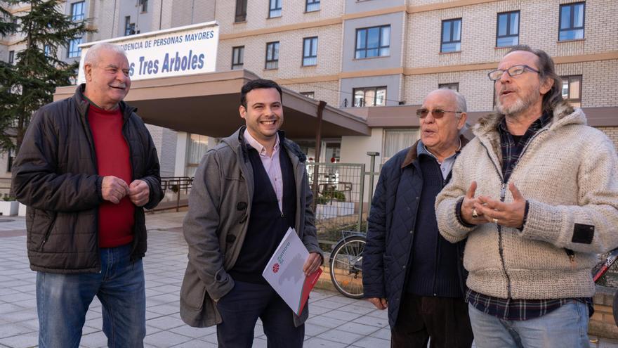 Recogida de firmas contra el cierre de la residencia de los Tres Árboles en Zamora