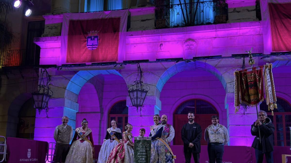 Gandia entrega los premios a mejor ninot