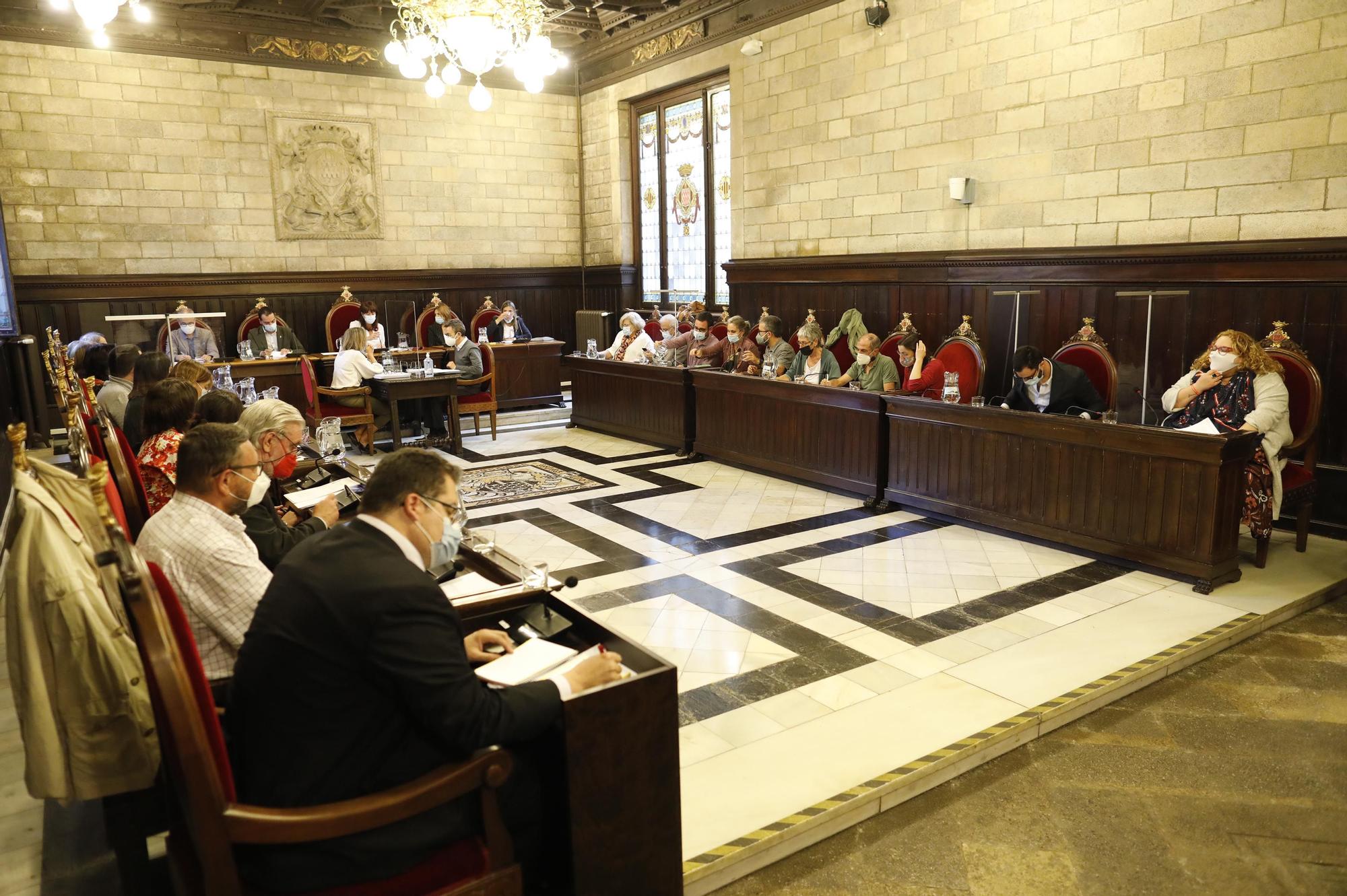 JxCat, el PSC i Cs tomben una moció municipal de Guanyem Girona en contra de l'ampliació del Prat