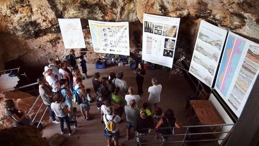 La diputación concluye las excavaciones en Bolomor y el Puntal del Gat de Benirredrà