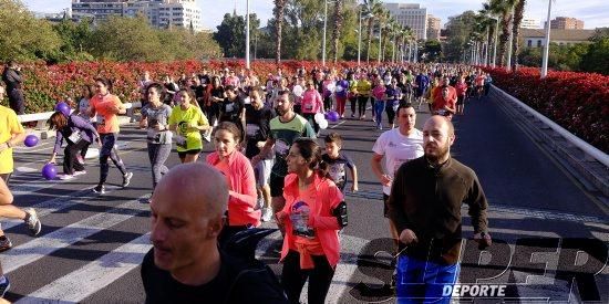 Búscate en la I Marxa contra la Violència de Gèner