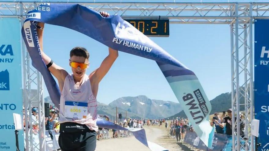 Jan Torrella, de Bagà, es penja el bronze en la prova més explosiva de l'UTMB
