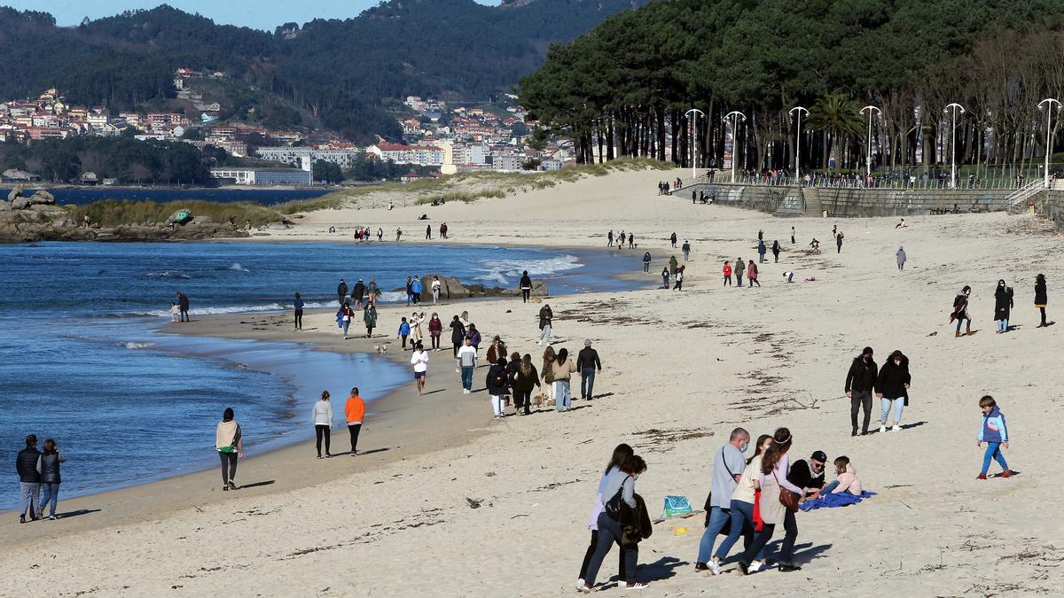 Vigo disfruta del día de Navidad al Sol