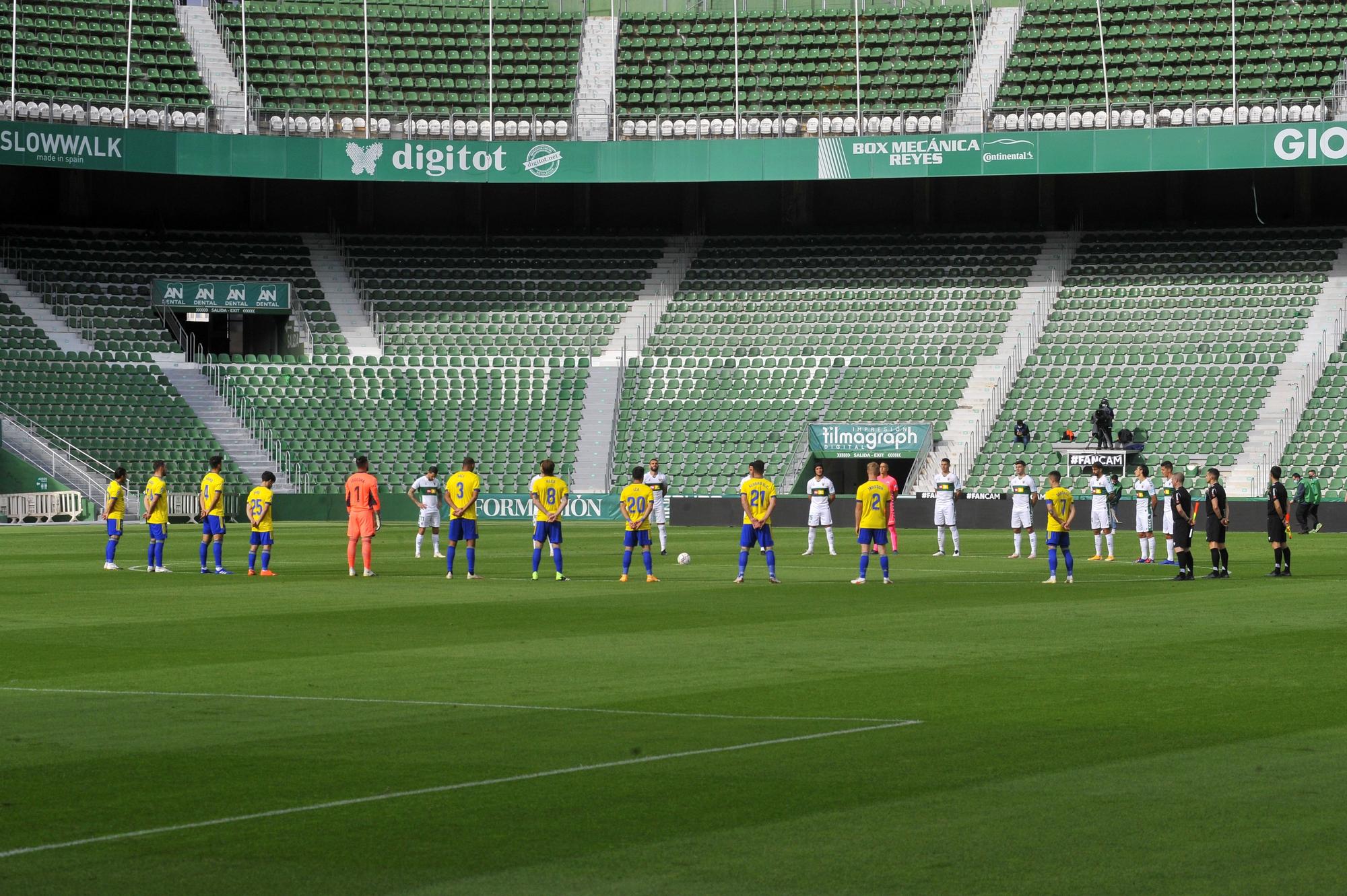 Las mejores imágenes del Elche - Cádiz