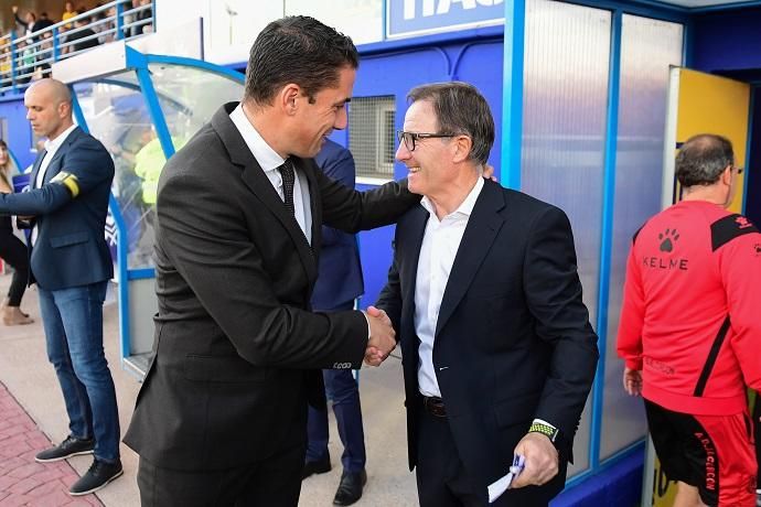 El partido entre el Alcorcón y el Real Oviedo, en imágenes