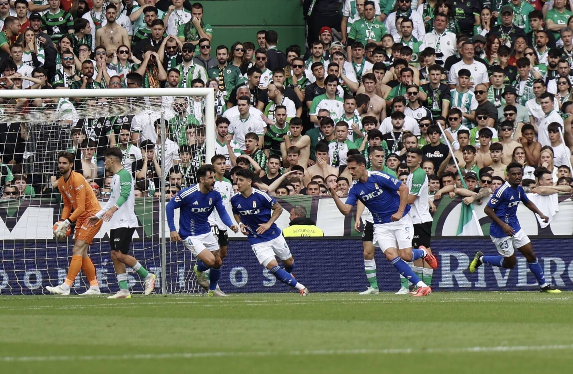 Así fue el partido entre el Real Oviedo y el Racing de Santander