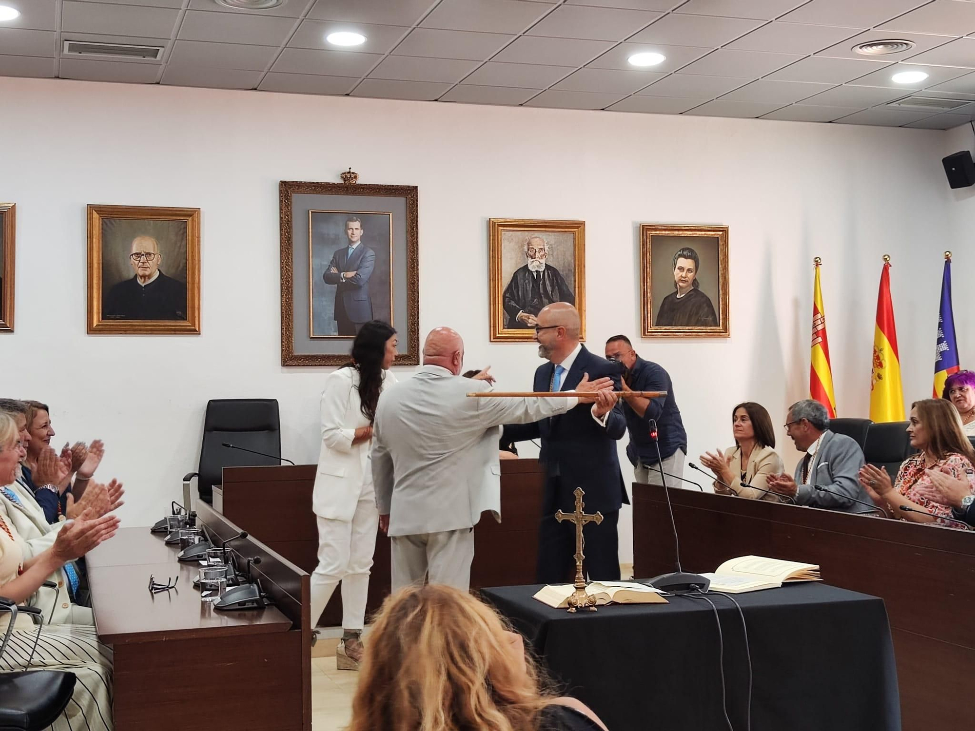 Galería de imágenes de la toma de posesión de Vicent Roig como alcalde de Sant Josep