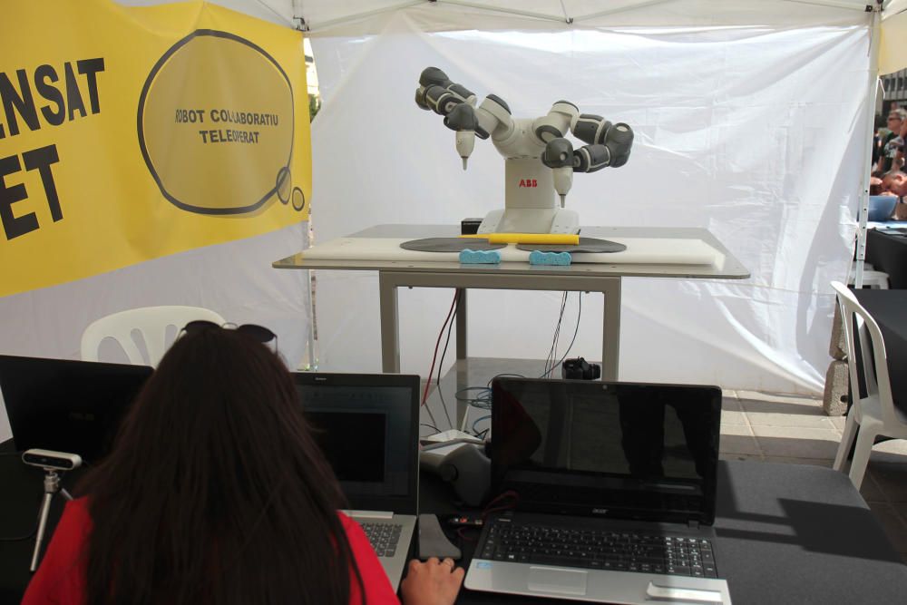 La UPV llena de ciencia la plaza del Ayuntamiento