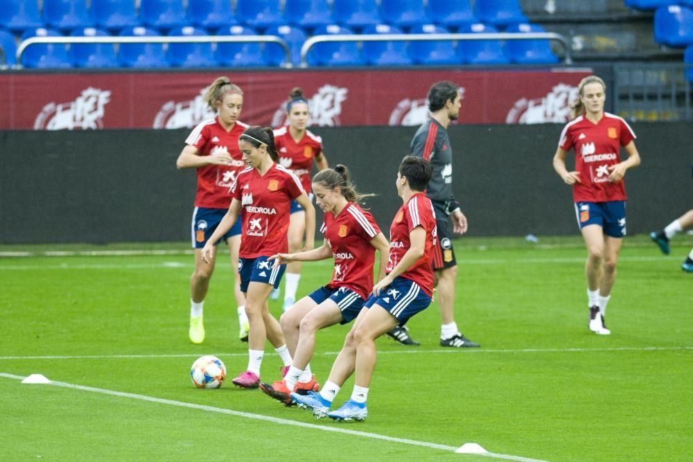 La selección femenina, lista para jugar en Riazor