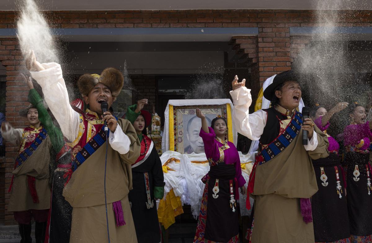 Nepal celebra el 88 cumpleaños del Dalái Lama