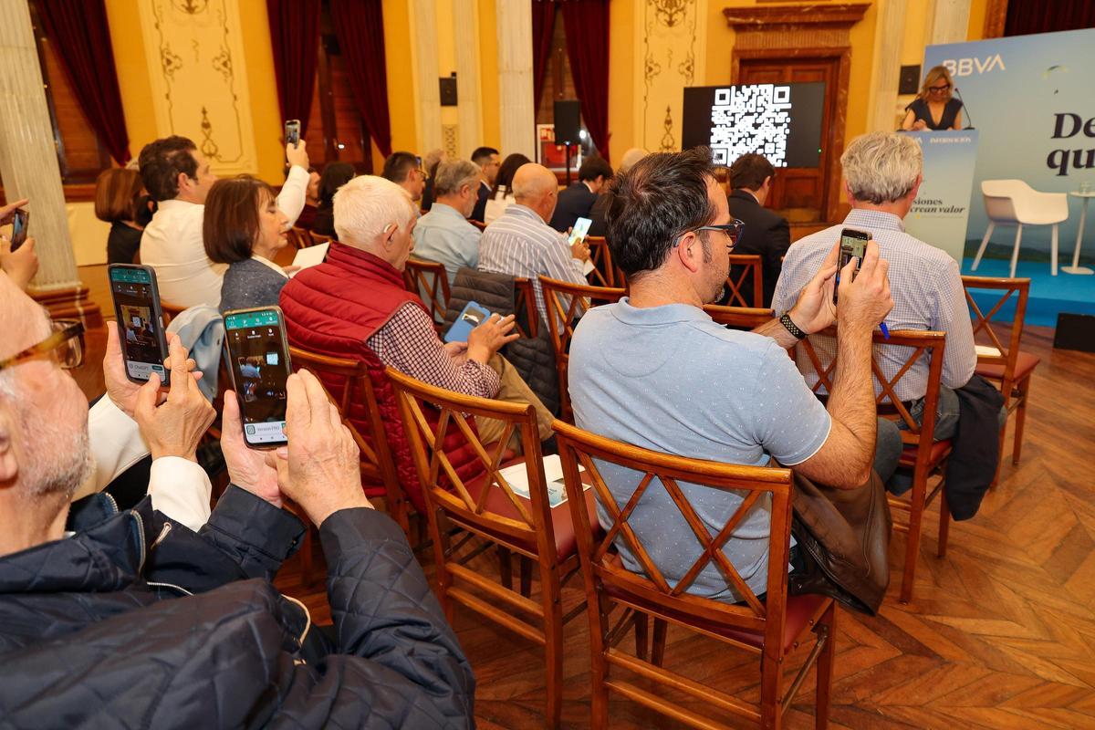 BBVA e INFORMACIÓN celebran en Alcoy un evento sobre inversiones