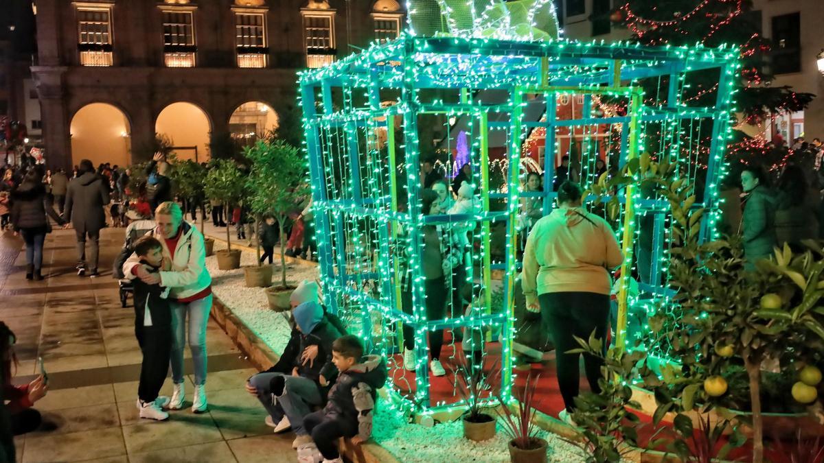 Decoración navideña en la Plaza Mayor.